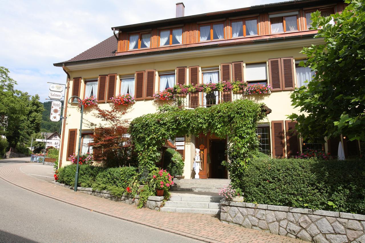 Landhotel Salmen Oberkirch  Eksteriør bilde