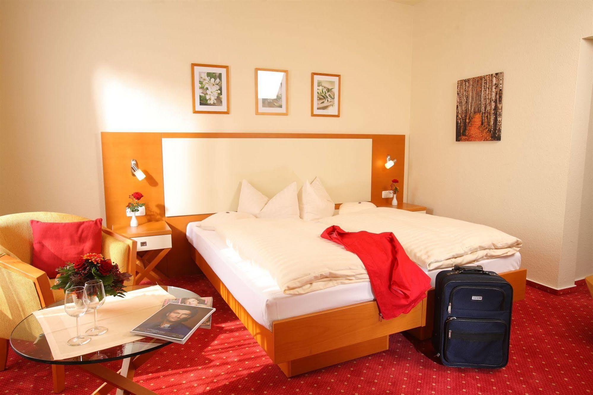 Landhotel Salmen Oberkirch  Eksteriør bilde